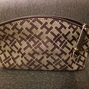 Tommy Hilfiger makeup bag